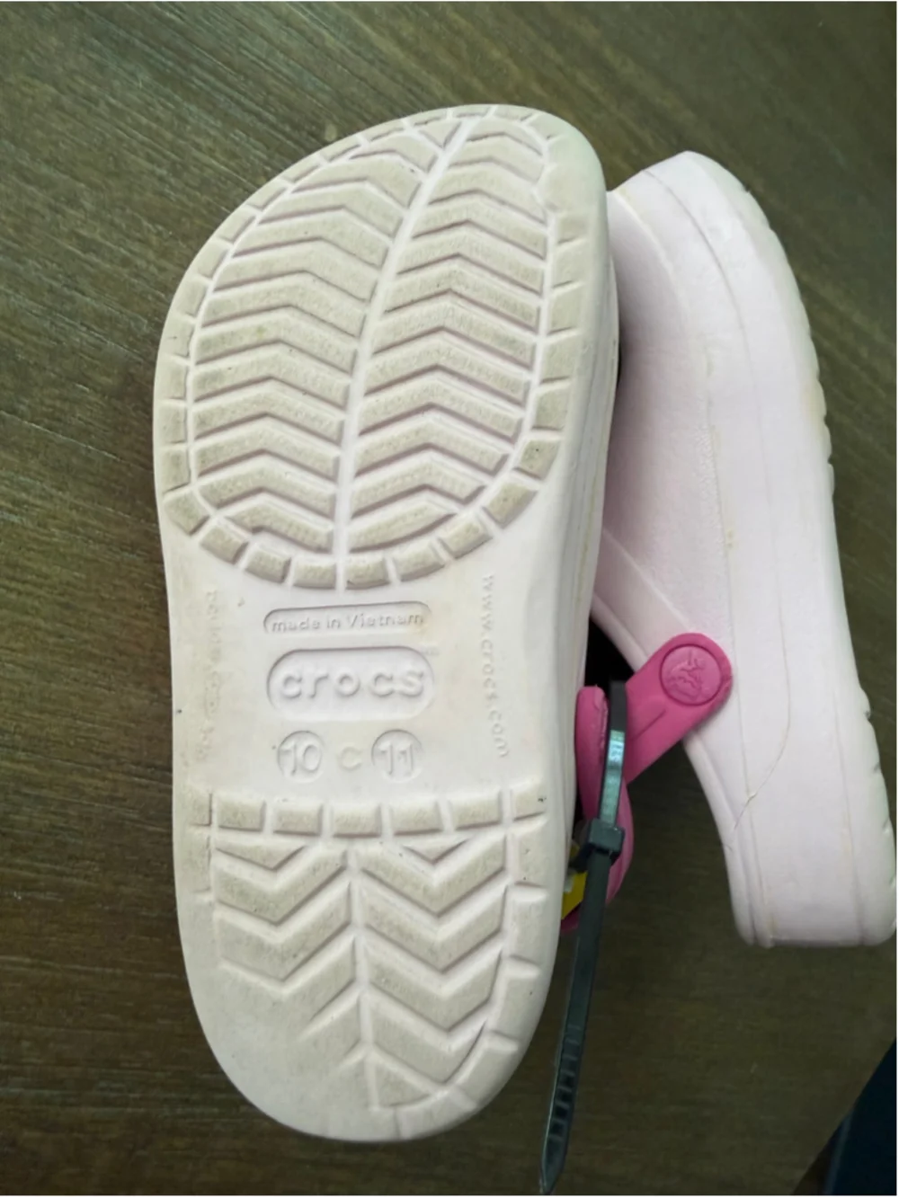 Girls Crocs Disney Mickey Mouse Clogs Size 10 Toddler Pink